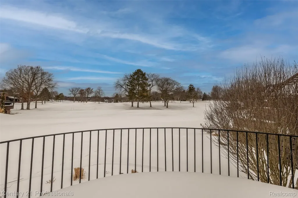 9095 S Saginaw Road Grand Blanc Charter Township MI 48439