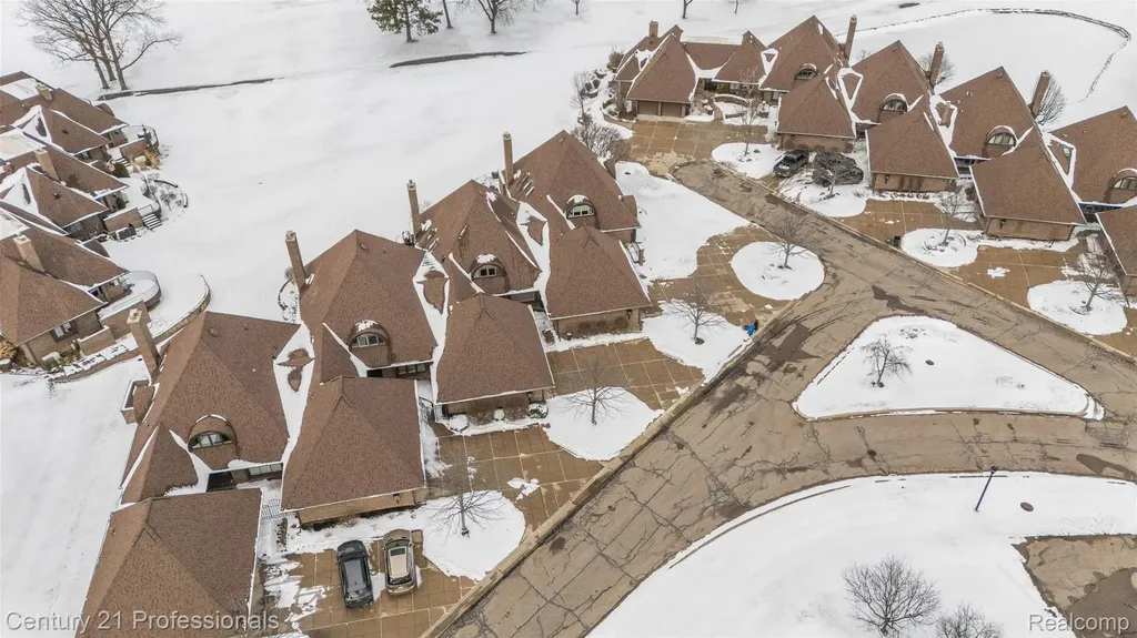 9095 S Saginaw Road Grand Blanc Charter Township MI 48439