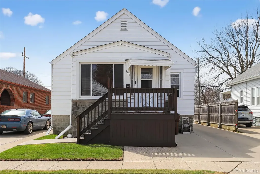 926 Kentucky Court Monroe City MI 48161