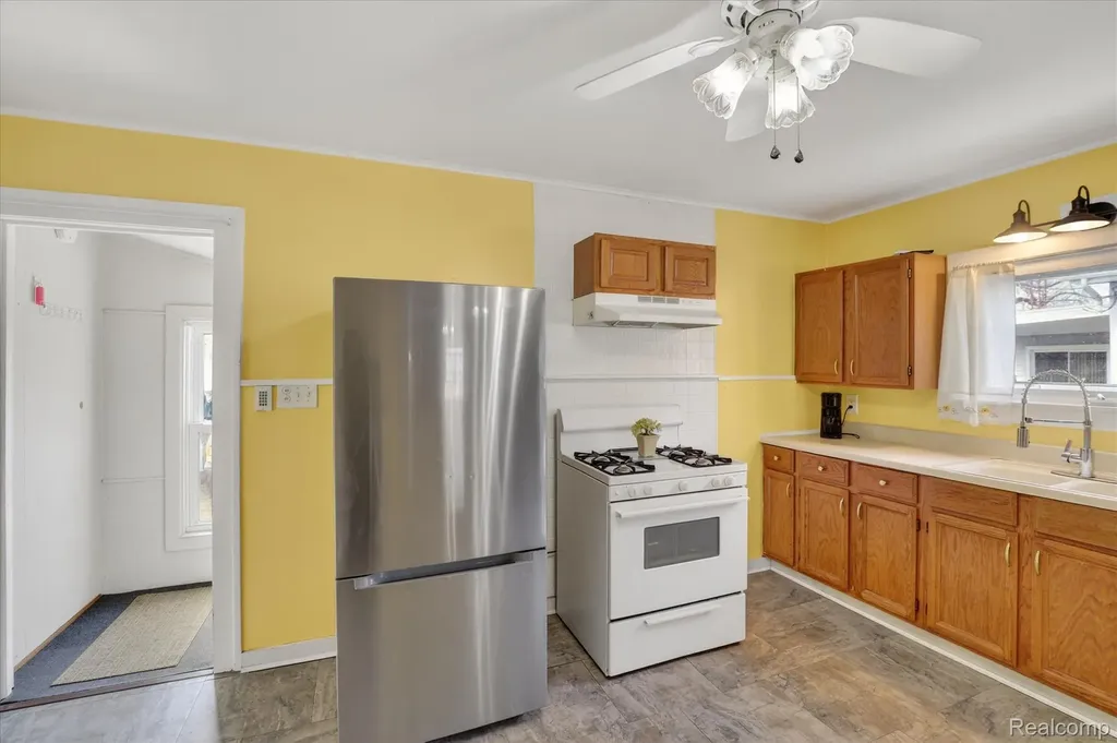926 Kentucky Court Monroe City MI 48161