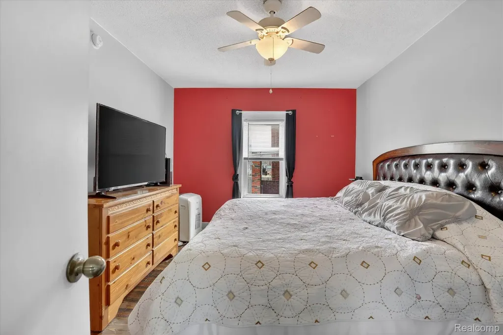 926 Kentucky Court Monroe City MI 48161