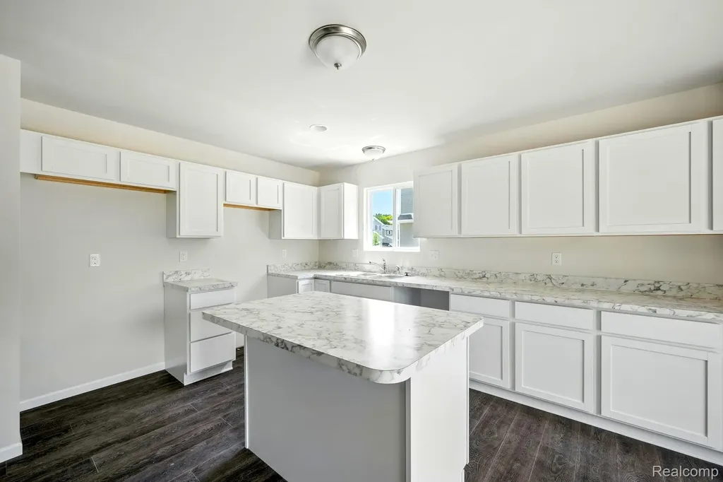 5744 Copper Tree Park Waterford Charter Township MI 48327
