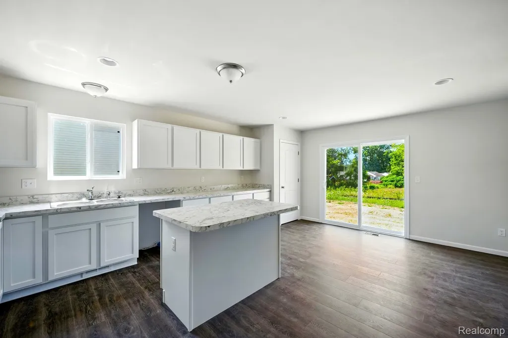 5744 Copper Tree Park Waterford Charter Township MI 48327