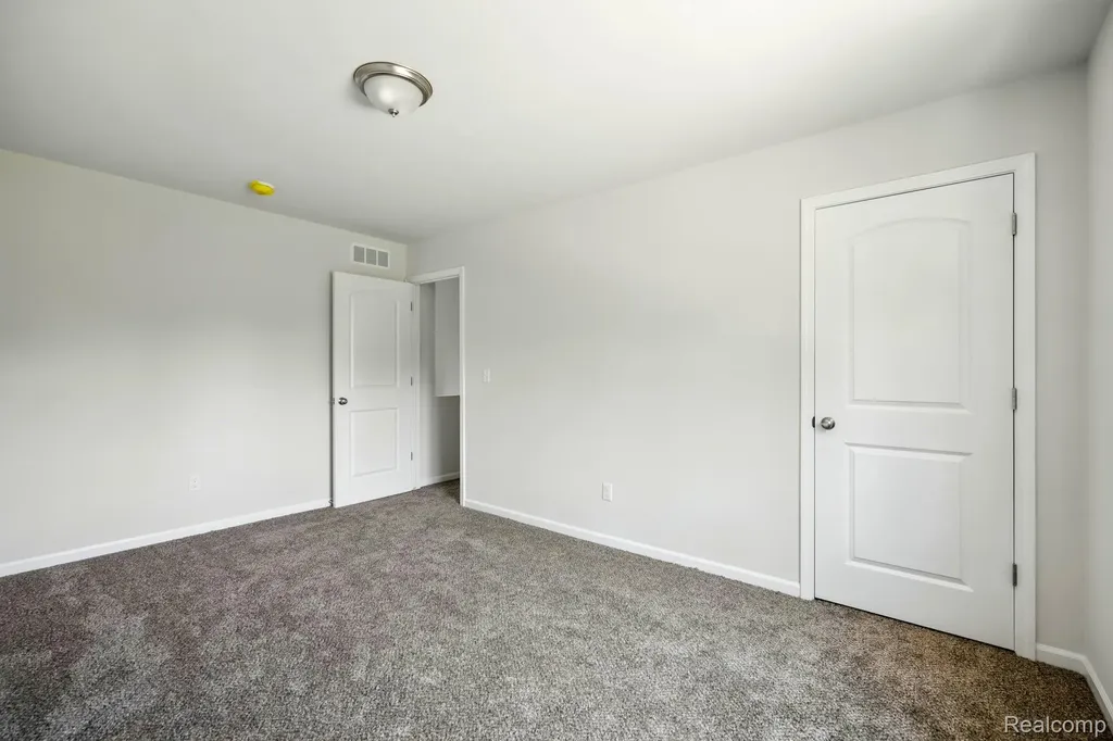 5744 Copper Tree Park Waterford Charter Township MI 48327