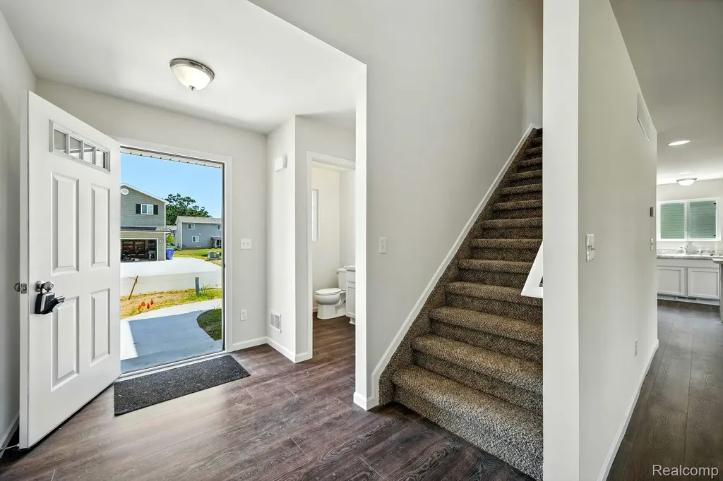 5744 Copper Tree Park Waterford Charter Township MI 48327
