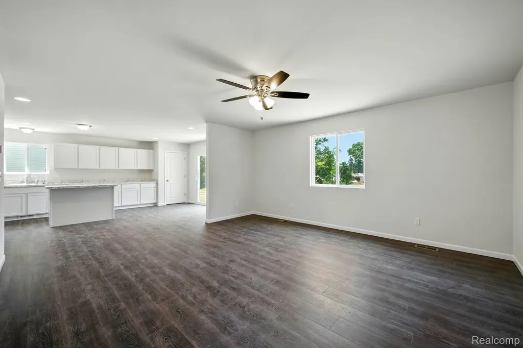 5744 Copper Tree Park Waterford Charter Township MI 48327
