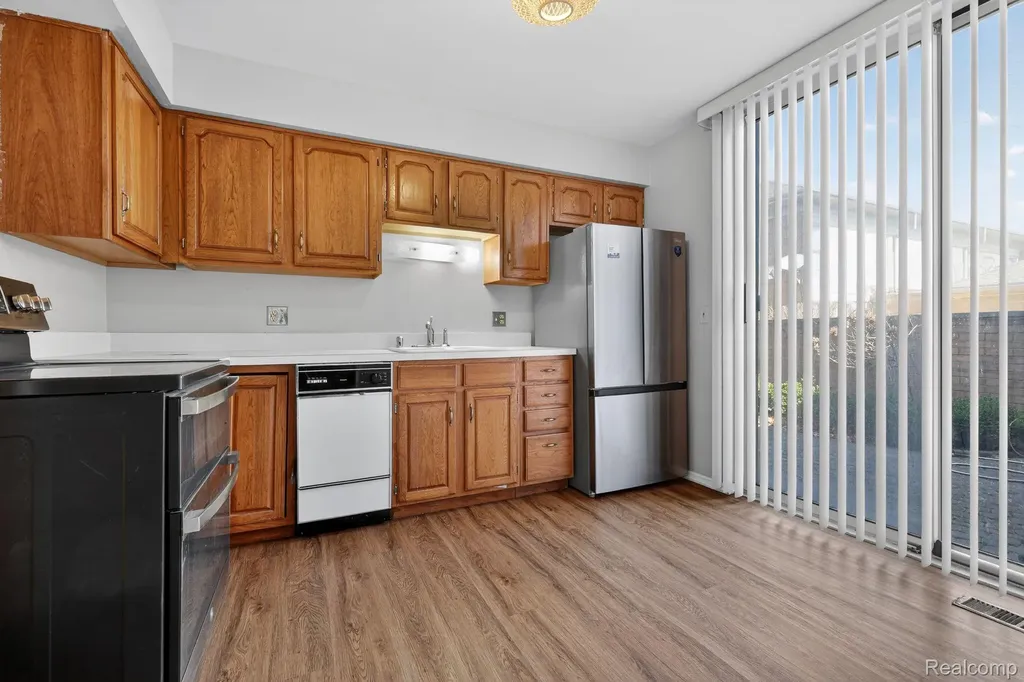 1042 Trevor Place Detroit City MI 48207