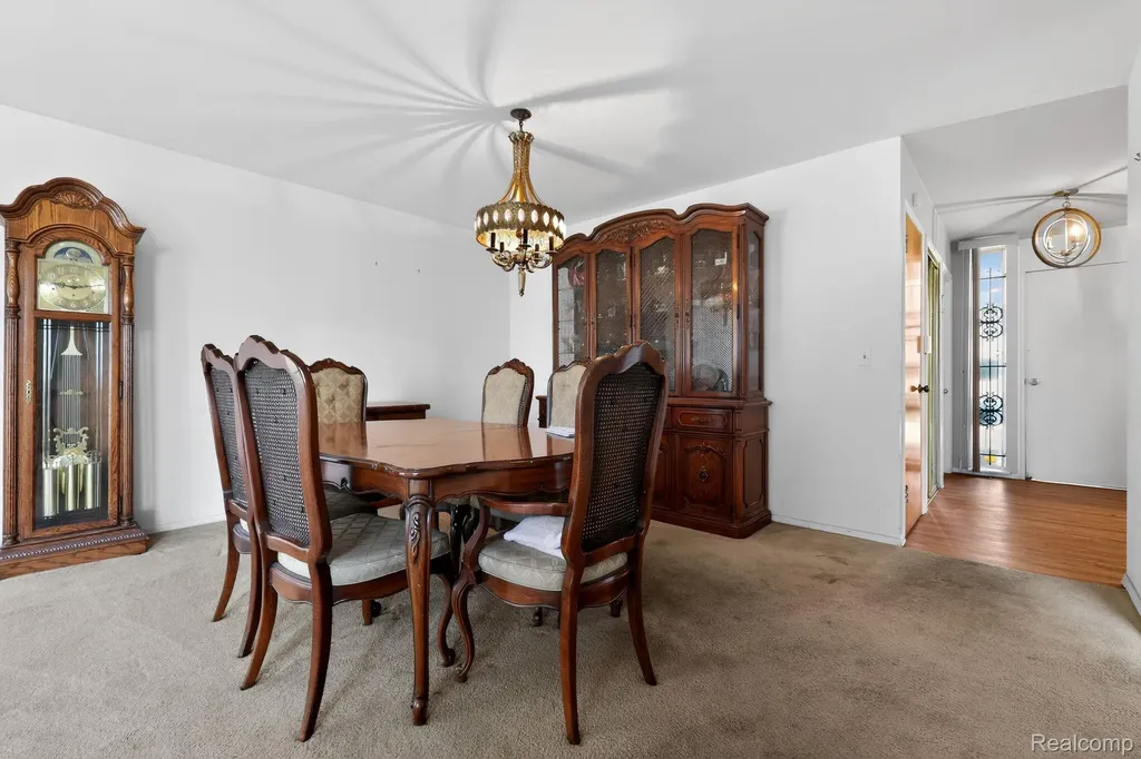 1042 Trevor Place Detroit City MI 48207