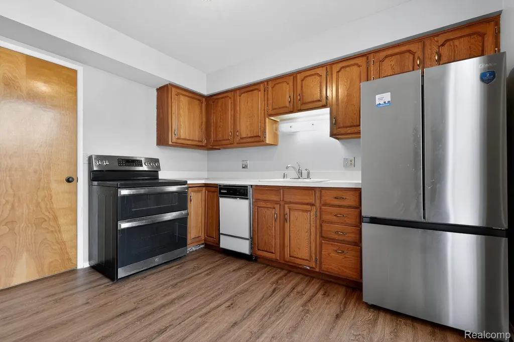 1042 Trevor Place Detroit City MI 48207