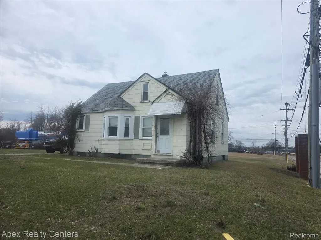 11735 Merriman Road Livonia City MI 48150