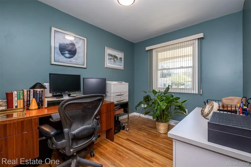 10420 Cedar Point Drive White Lake Charter Township MI 48386