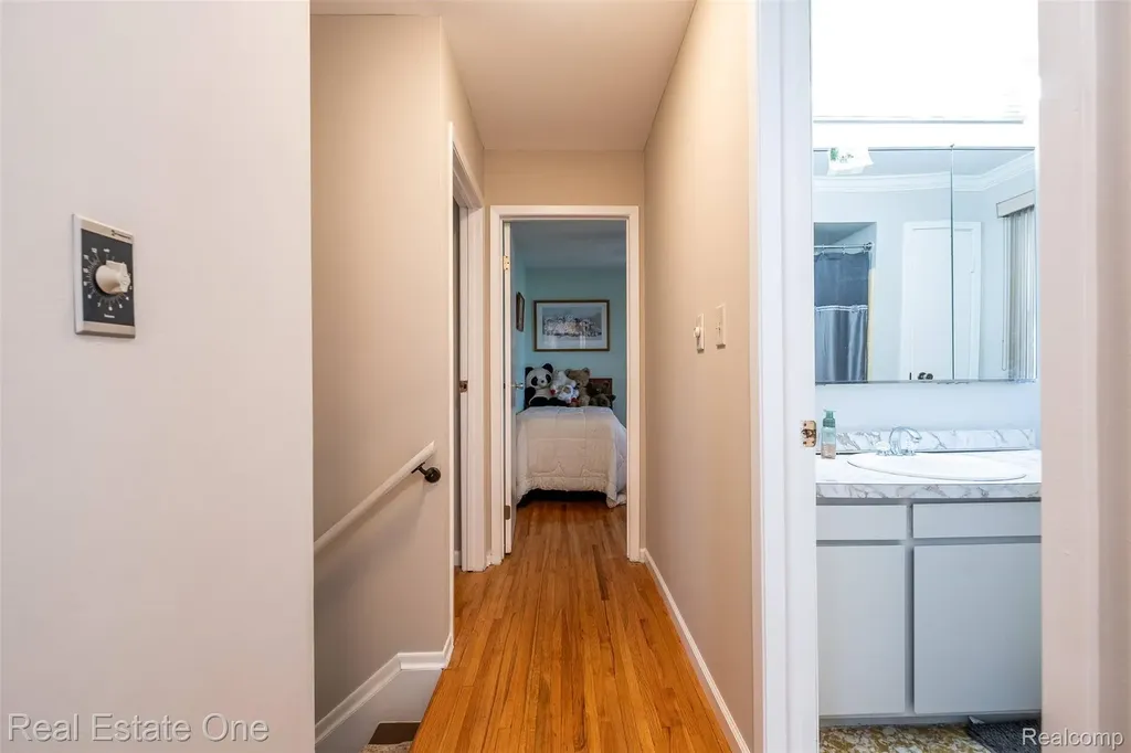 10420 Cedar Point Drive White Lake Charter Township MI 48386