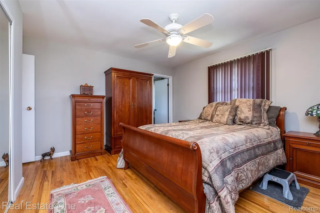 10420 Cedar Point Drive White Lake Charter Township MI 48386