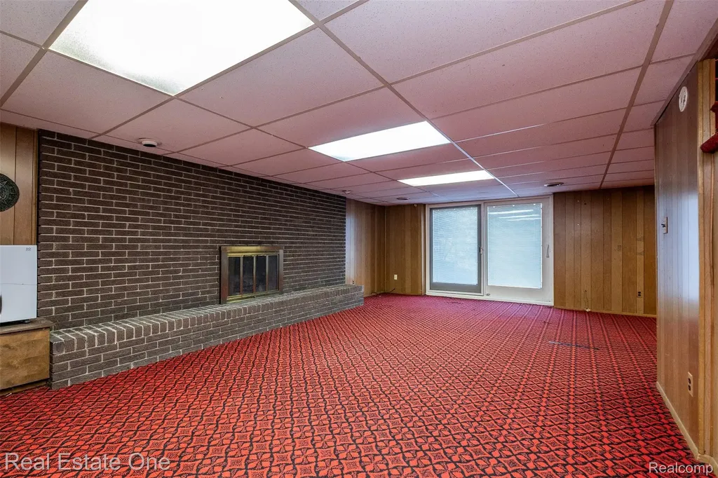 10420 Cedar Point Drive White Lake Charter Township MI 48386
