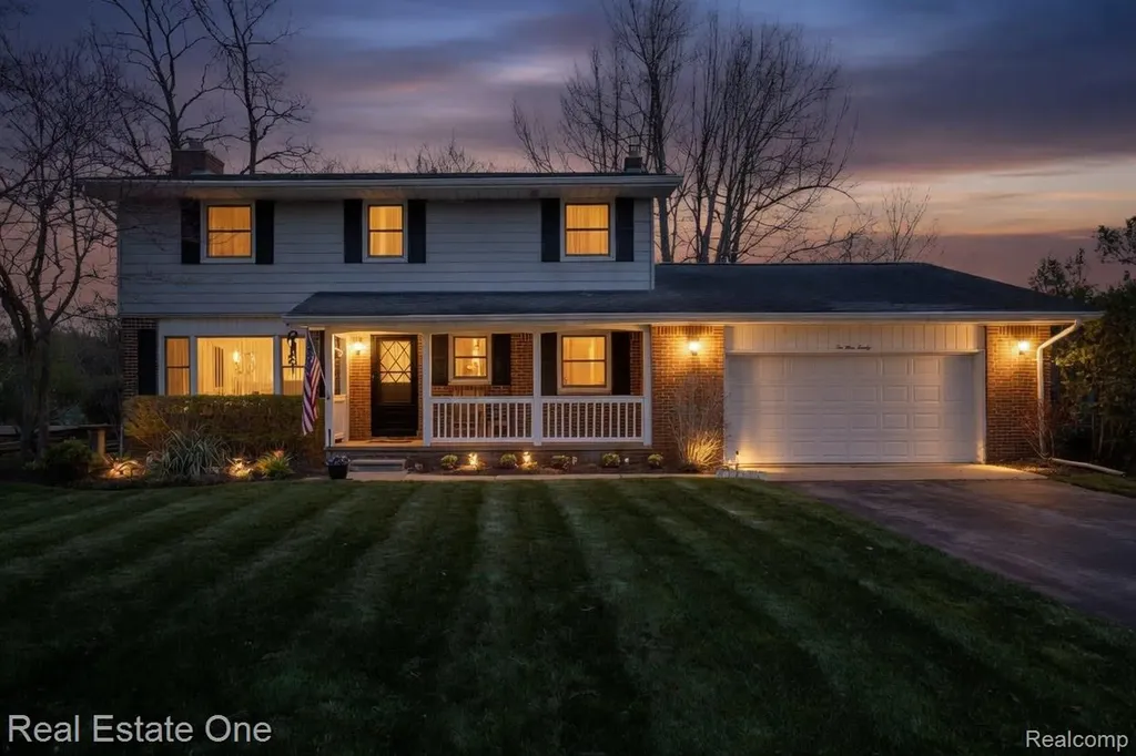 10420 Cedar Point Drive White Lake Charter Township MI 48386