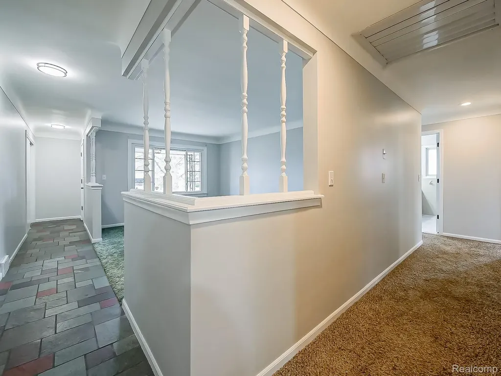 25748 Curie Avenue Warren City MI 48091