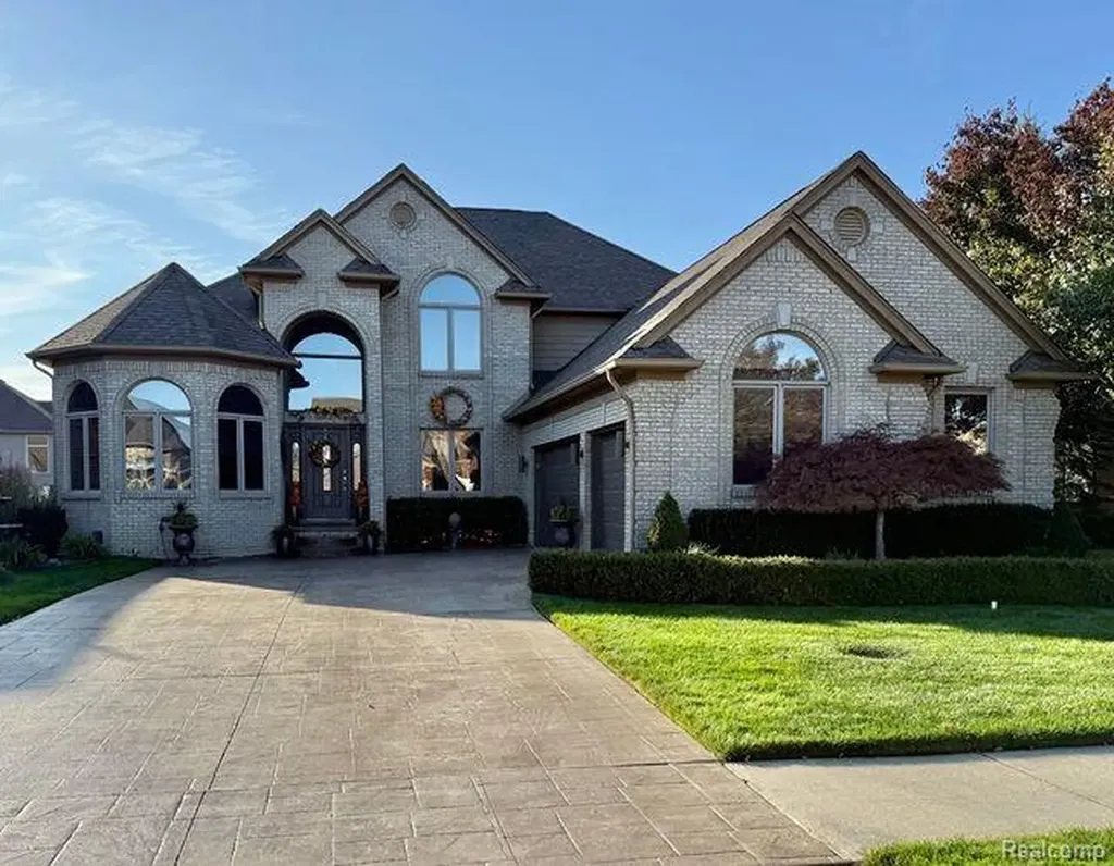 50493 Nesting Ridge Drive Macomb Township MI 48044