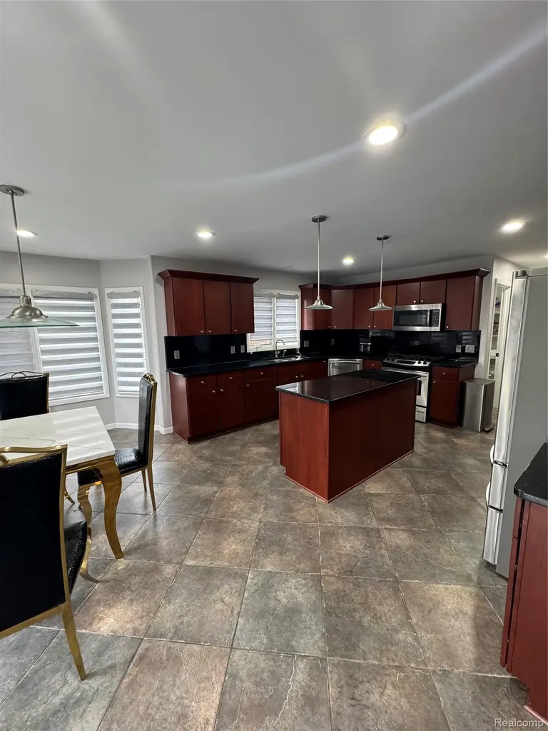 50493 Nesting Ridge Drive Macomb Township MI 48044