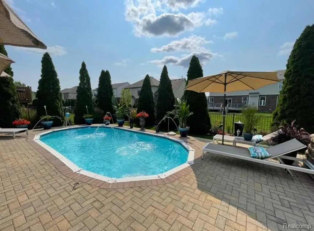 50493 Nesting Ridge Drive Macomb Township MI 48044
