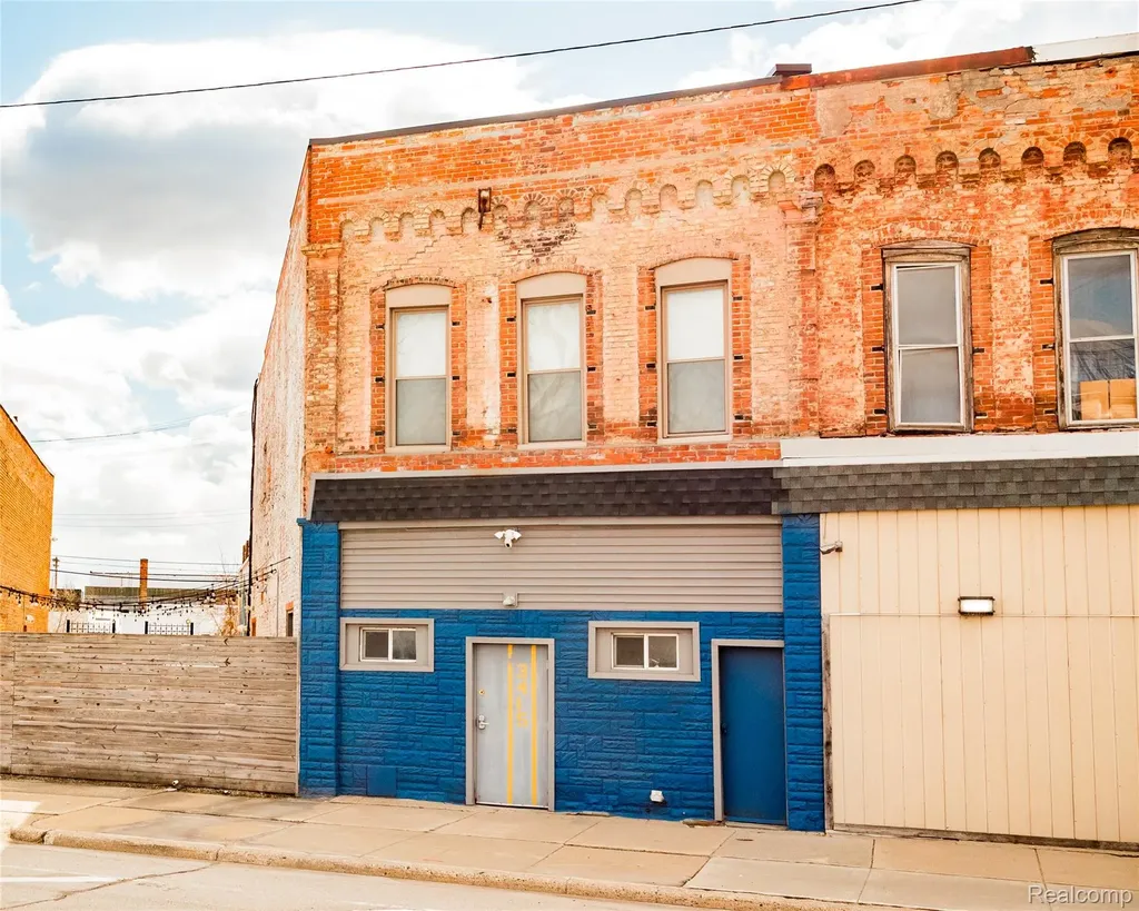 3401 & 3415 Michigan Avenue Detroit City MI 48226