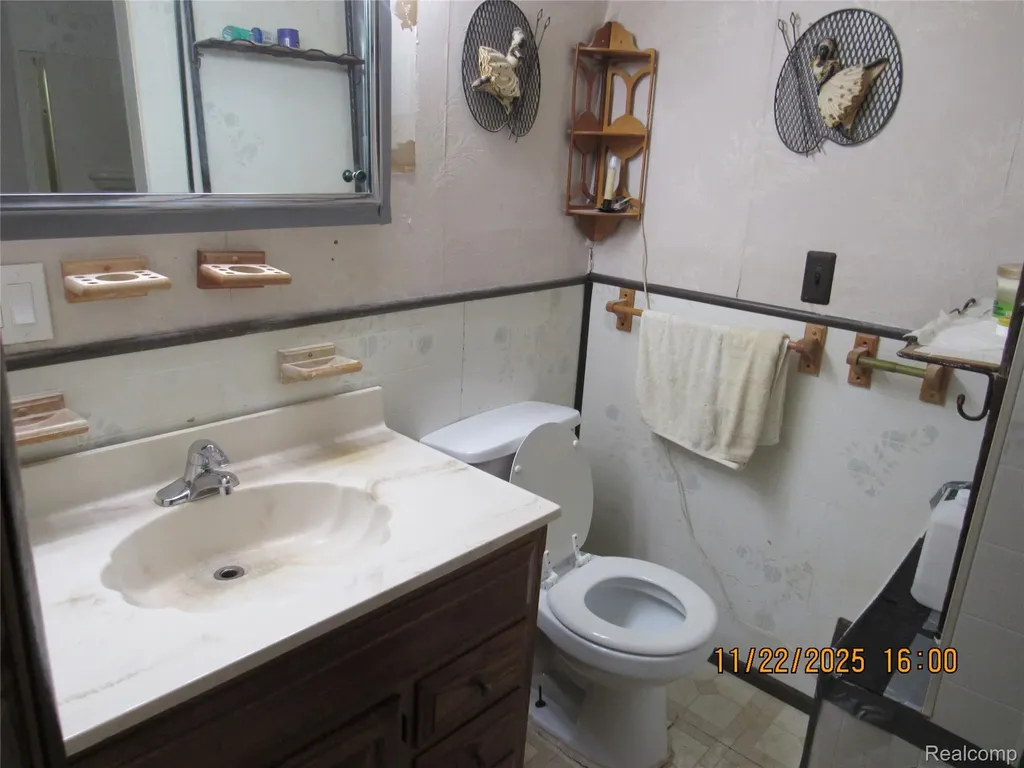 4803 Mcclellan Street Detroit City MI 48214