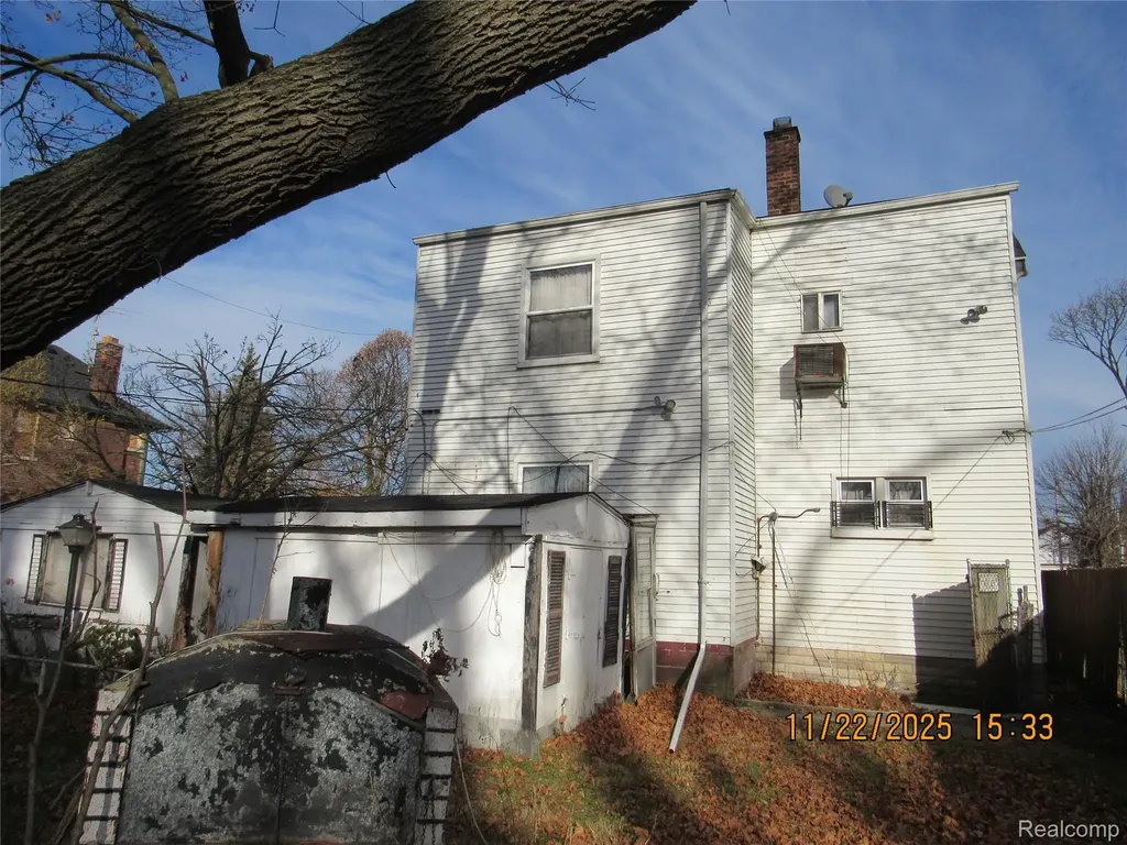 4803 Mcclellan Street Detroit City MI 48214