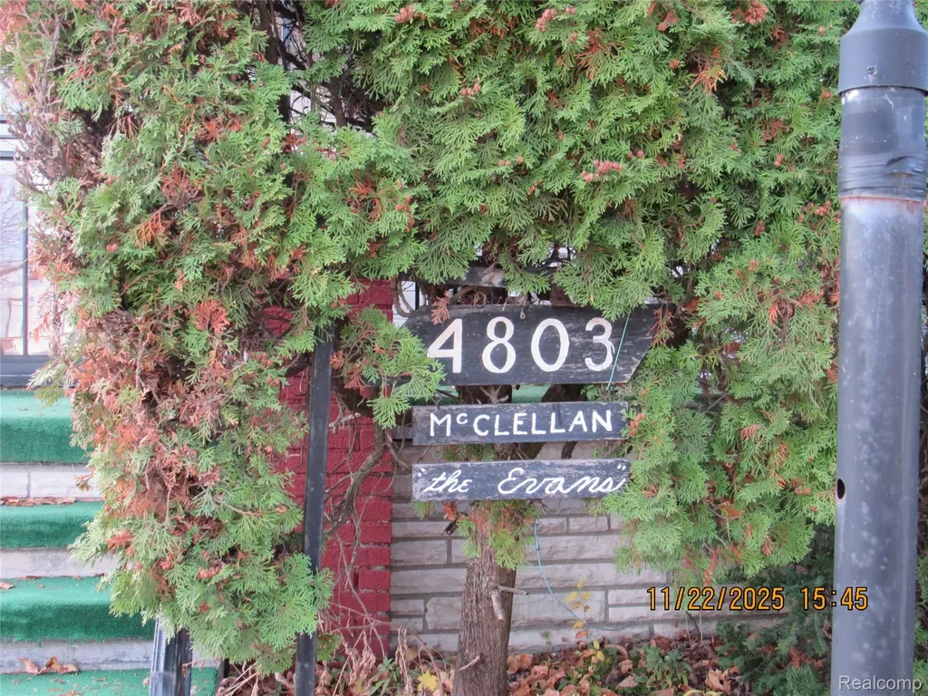 4803 Mcclellan Street Detroit City MI 48214
