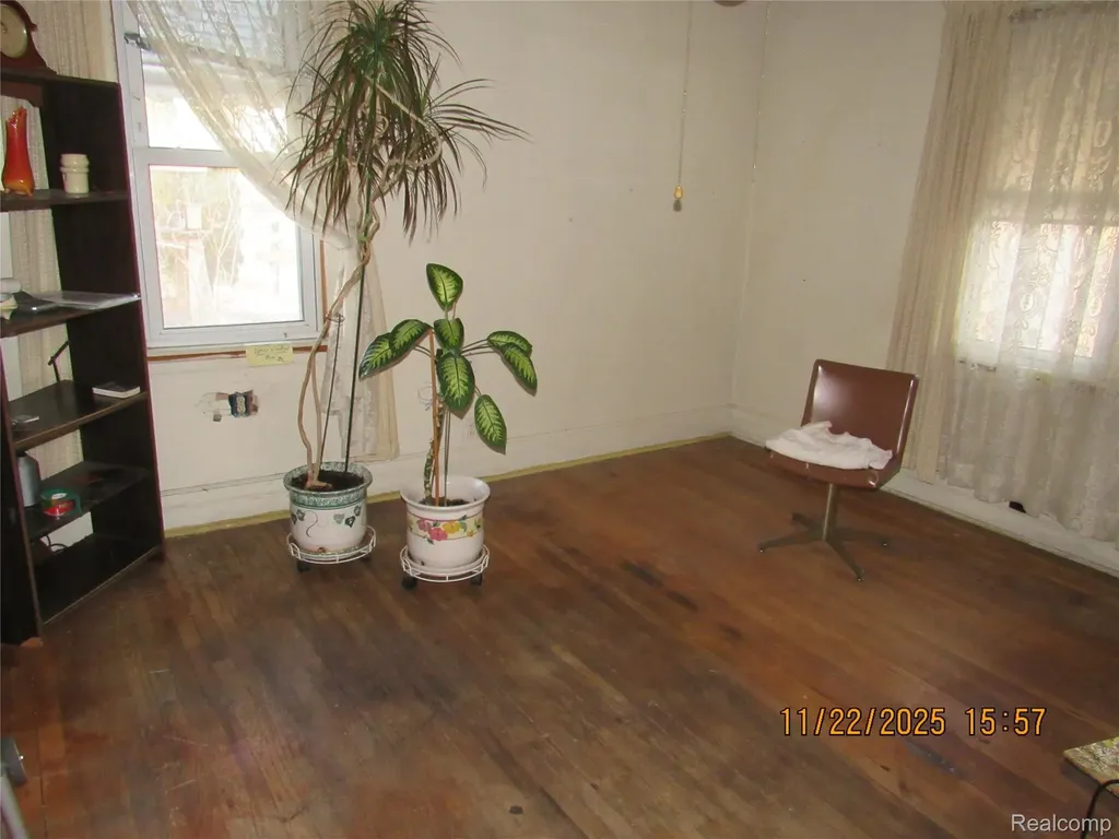 4803 Mcclellan Street Detroit City MI 48214