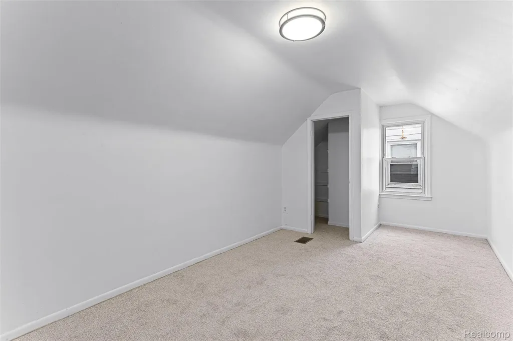 25529 Stanford Street Dearborn Heights City MI 48125