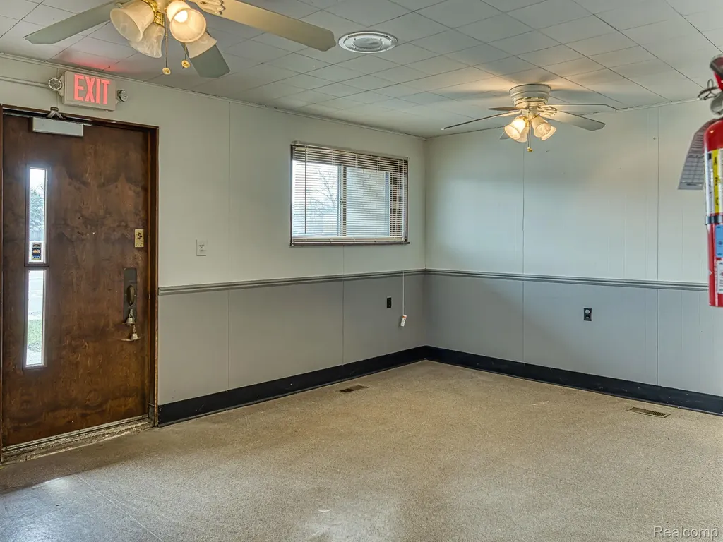 30750 Ford Road Garden City City MI 48135