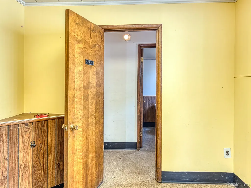30750 Ford Road Garden City City MI 48135