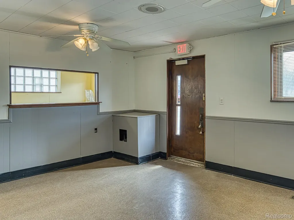 30750 Ford Road Garden City City MI 48135