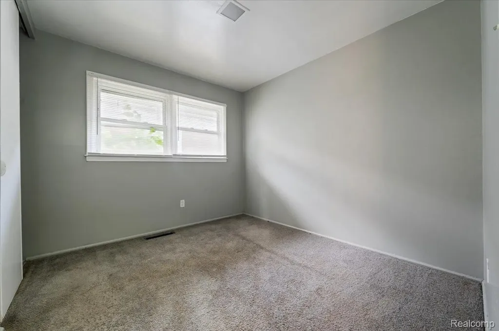 19936 Washburn Street Detroit City MI 48221