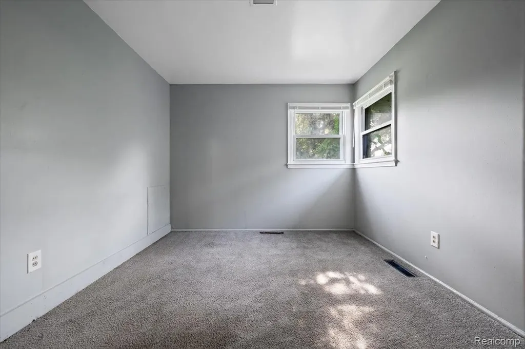 19936 Washburn Street Detroit City MI 48221