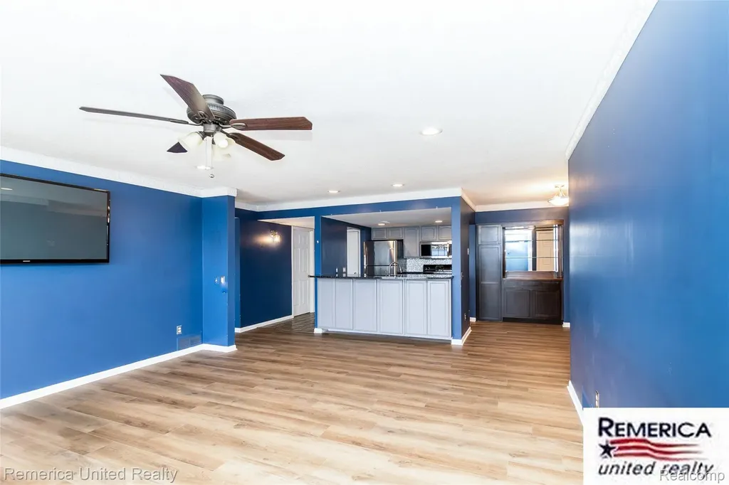 3553 Port Cove Drive Waterford Charter Township MI 48328