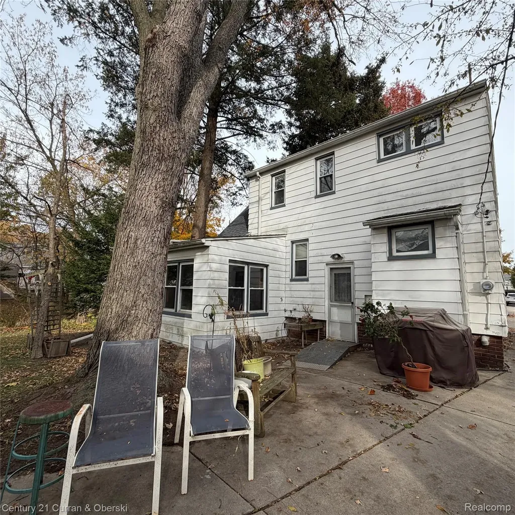 418 S Dorchester Avenue Royal Oak City MI 48067