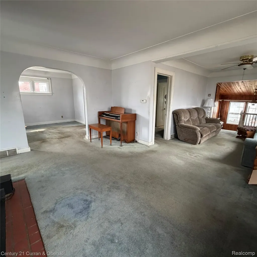 418 S Dorchester Avenue Royal Oak City MI 48067