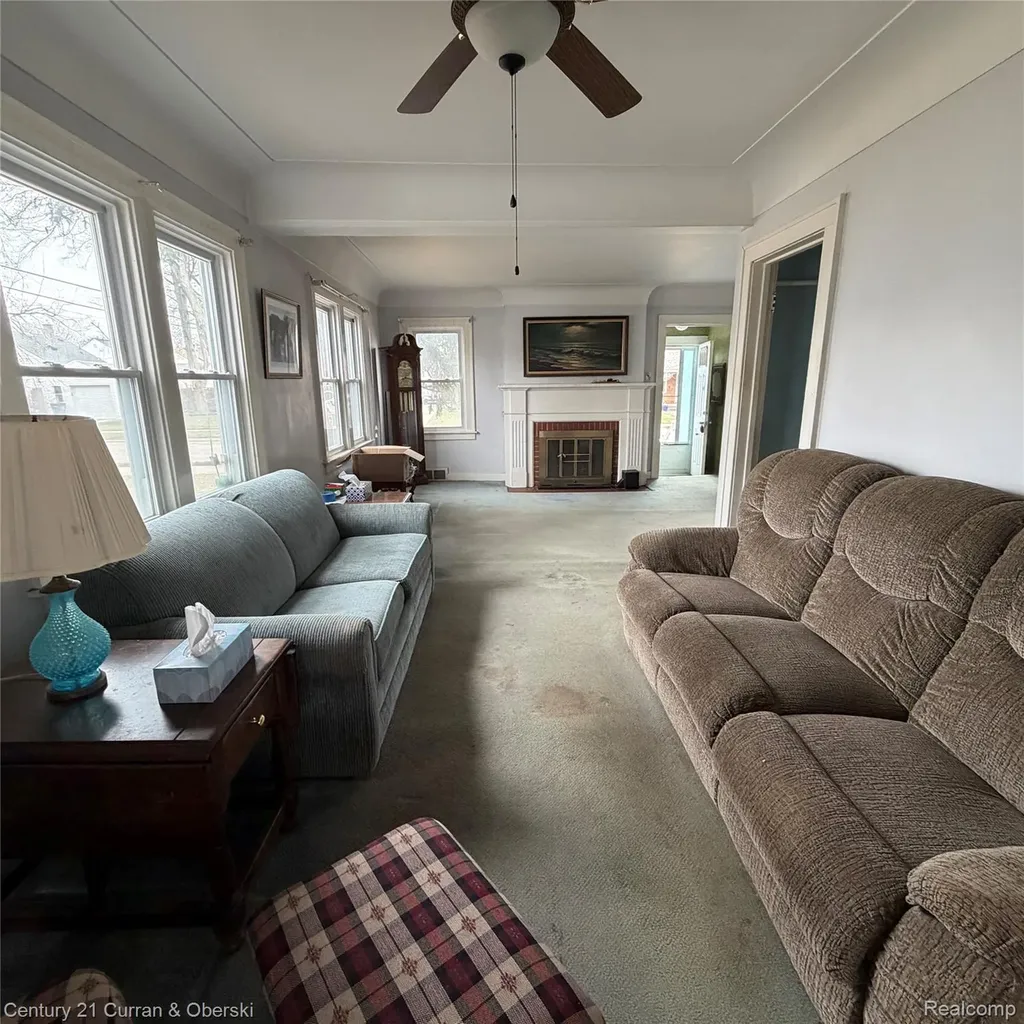 418 S Dorchester Avenue Royal Oak City MI 48067
