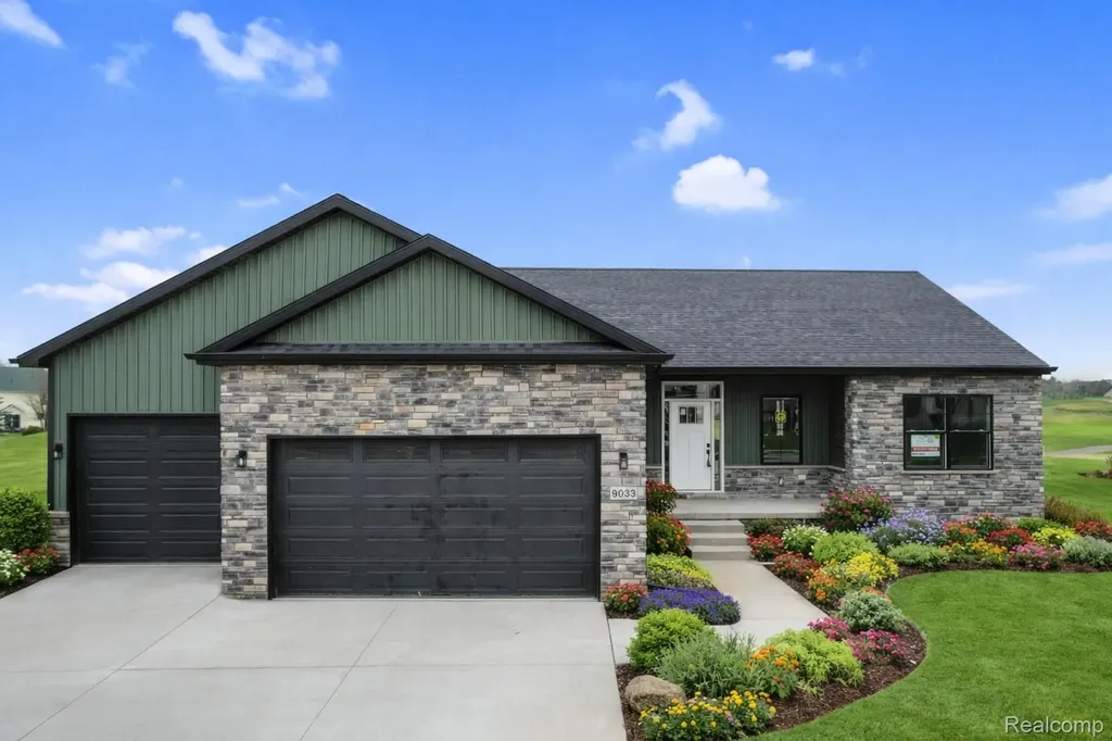 8451 Woodridge Drive Davison Township MI 48423