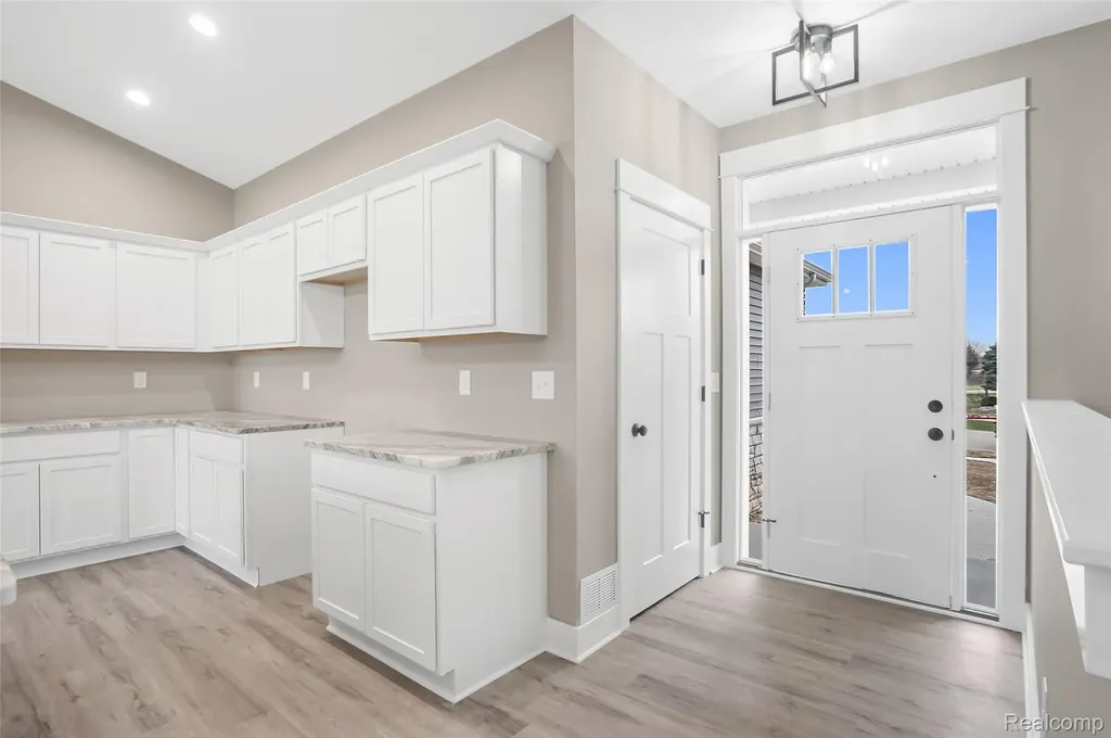 8451 Woodridge Drive Davison Township MI 48423