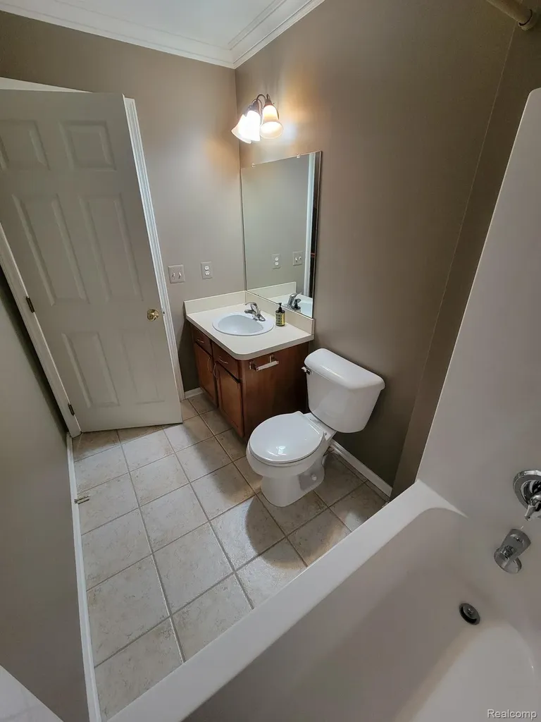 5894 Augusta Lane Grand Blanc Charter Township MI 48439