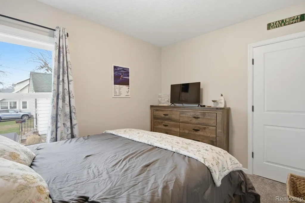 142 Avondale Avenue Summit Township MI 49203