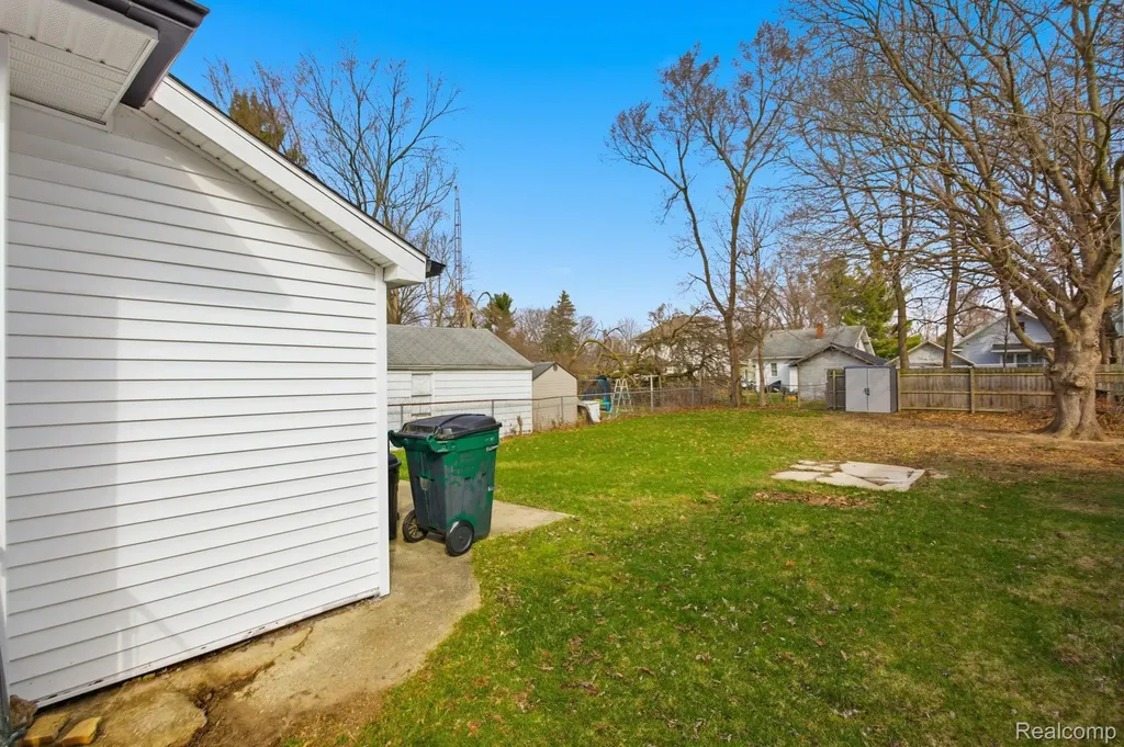 142 Avondale Avenue Summit Township MI 49203