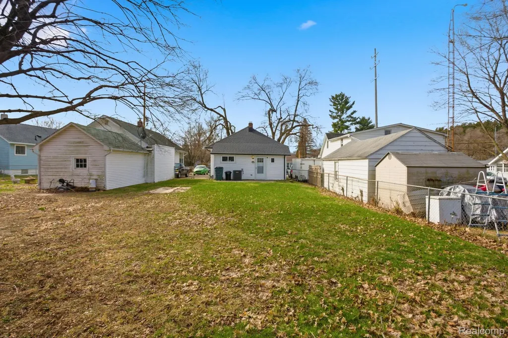 142 Avondale Avenue Summit Township MI 49203