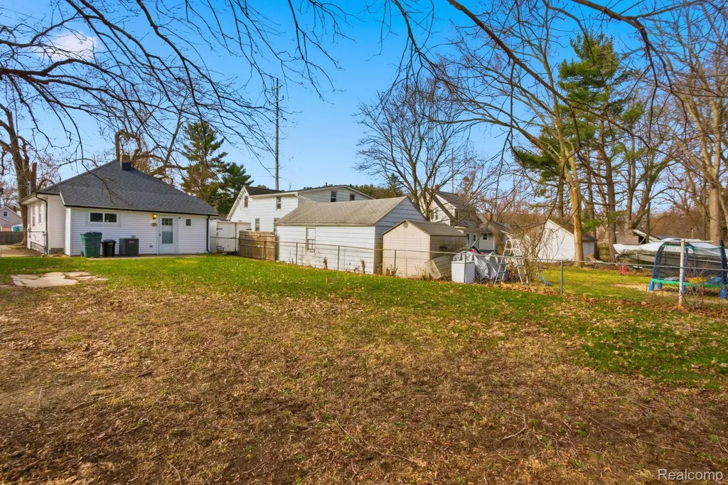 142 Avondale Avenue Summit Township MI 49203