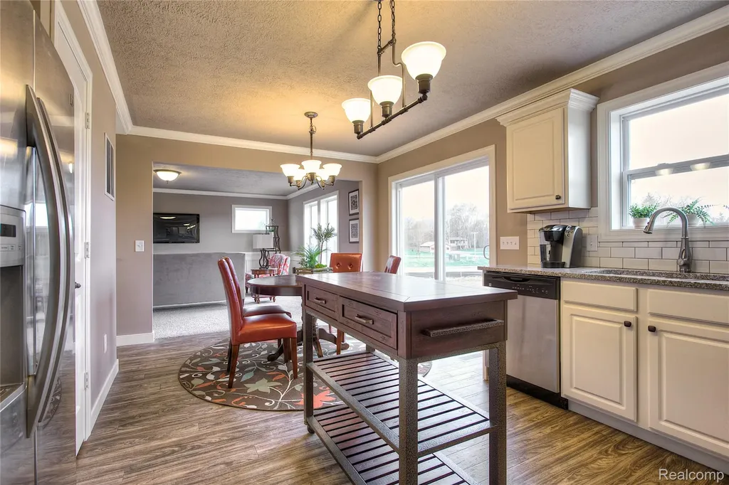 2110 Stillwater Drive Davison Township MI 48423