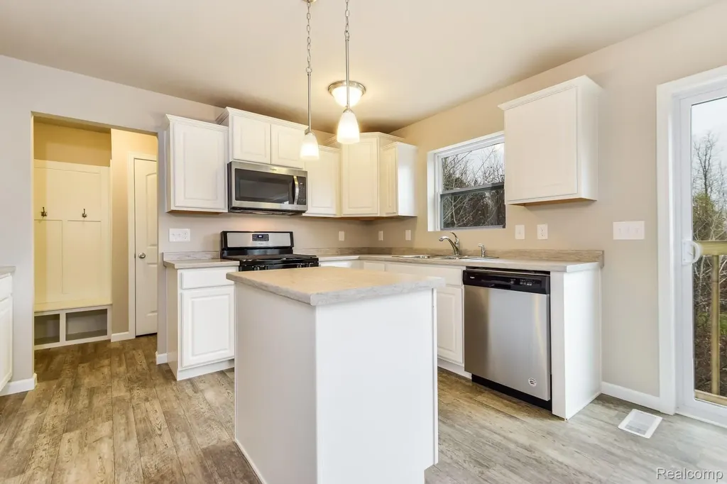 2110 Stillwater Drive Davison Township MI 48423