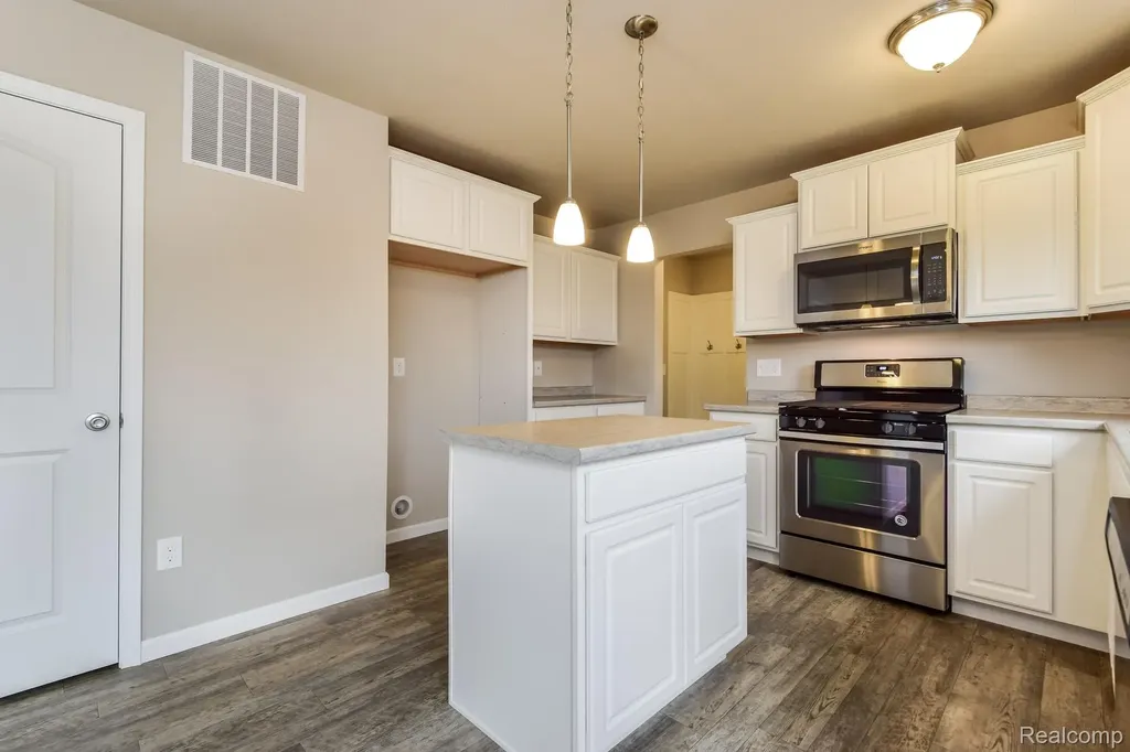 2110 Stillwater Drive Davison Township MI 48423