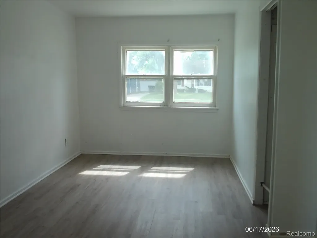 26751 Belanger Street Roseville City MI 48066