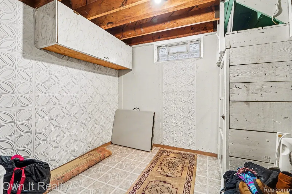 1647 Stewart Avenue Lincoln Park City MI 48146
